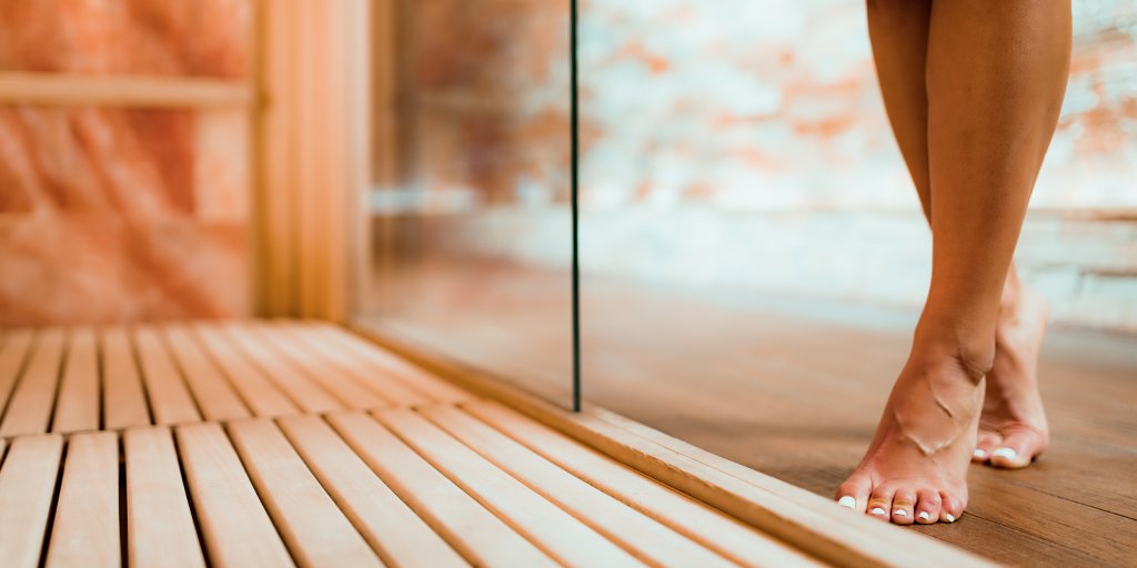 Elevated wellbeing begins in our premium fitness facility. Treat tired muscles to a post-workout plunge in the luxury wellness centre – or sit back and relax in our salt room.

#queensmarque #luxurywithinreach