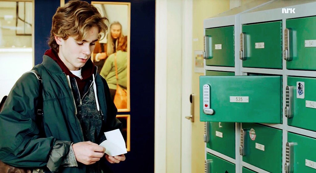 agustblooms's tweet image. 