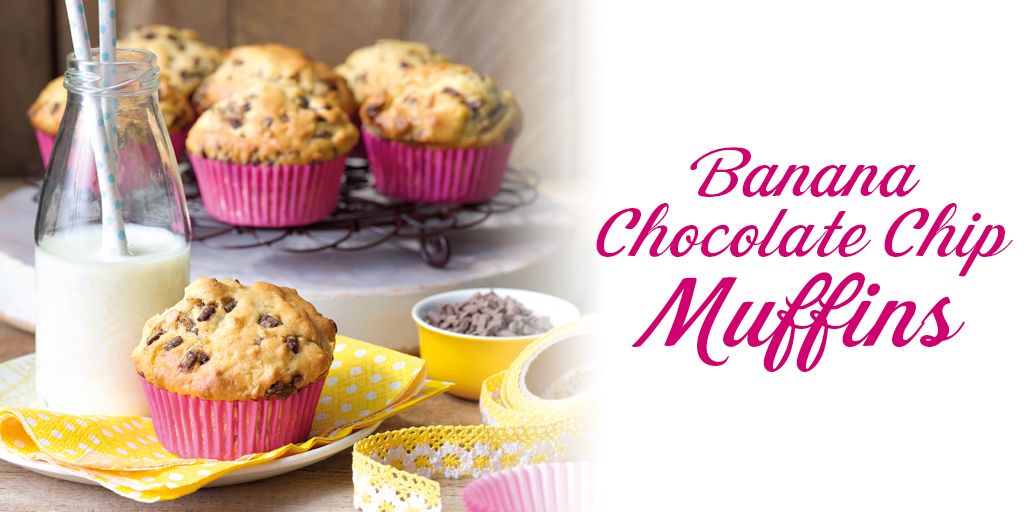 chelseasugar's tweet photo. These banana chocolate chip muffins stay wonderfully moist for at least 3 days. They might last longer but we'd eaten them all by then! Find the recipe linked here: https://t.co/8N1LXYHKK8 https://t.co/768zStYqJA