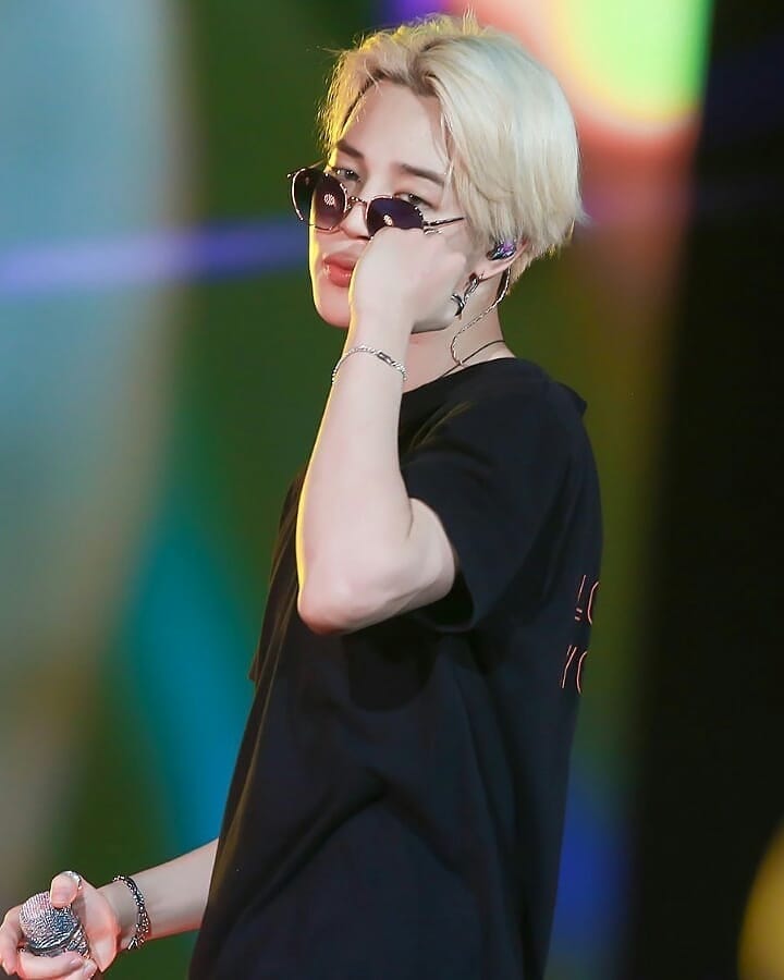 MuflihahAgatha's tweet photo. HAPPY PARK JIMIN DAY 🥳🥳🥳
#ARMYINDONESIA 🇲🇨
#supriseforbangtan https://t.co/KKFBU857Yi