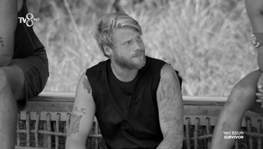 Size 'Medeni Ortam'ınızda iyi oyunlar 

Bizim Survivorımız burada biter 

#YunusEmre KalbimizSeninle YunusEmre