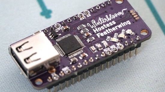 Meet the Hostess FeatherWing, a USB host card in the <a href="/adafruit/">adafruit industries</a> Feather form factor designed by <a href="/theavalkyrie/">Stargirl 🌠</a>: bit.ly/2Ur5Ygm