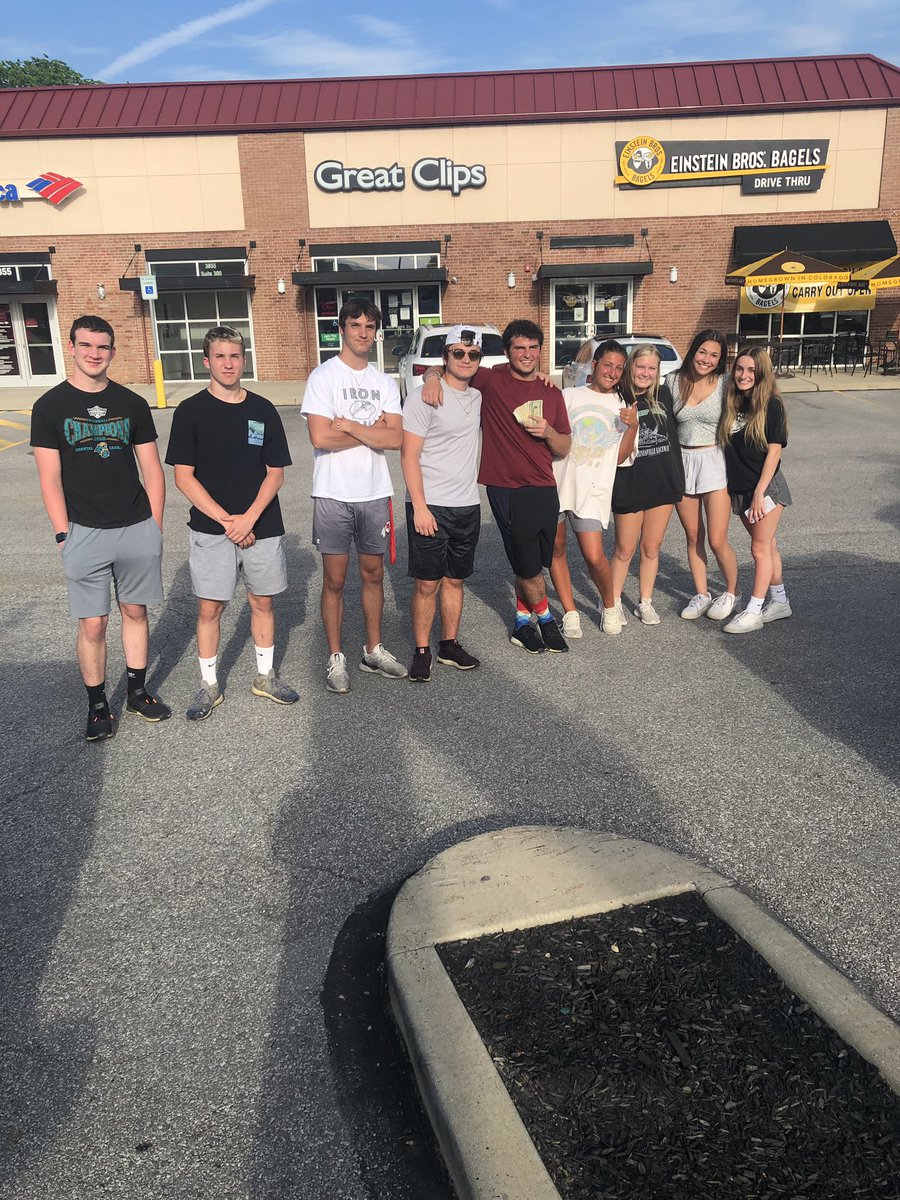 squirt2k20's tweet photo. Thank you to everyone for playing this year. We didn’t think we were going to pull this off because of everything getting shut down, but 150 people came together to keep it alive and it was a lot of fun. 

Good Luck to everyone playing next year, and remember no deer.✌🏻 https://t.co/Vv4pjyURRI