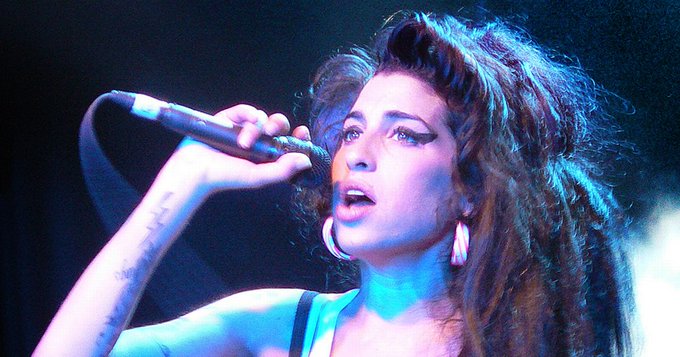 ArtistsandMusic's tweet photo. “It’s just my music. That’s the one area in my life where I can hold my head up and say, ‘No one can touch me.’ ’Cos no one can touch me!” – Amy Winehouse https://t.co/u6Dsw92Fo9
