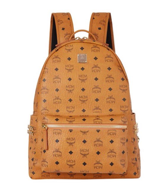 AlmightySuspect's tweet photo. Niggazh use to have this in every color and know DAMN WELL MCM wasn’t making all them colors😂😂😂😂😂‼️ https://t.co/ROH2FlRRQ8