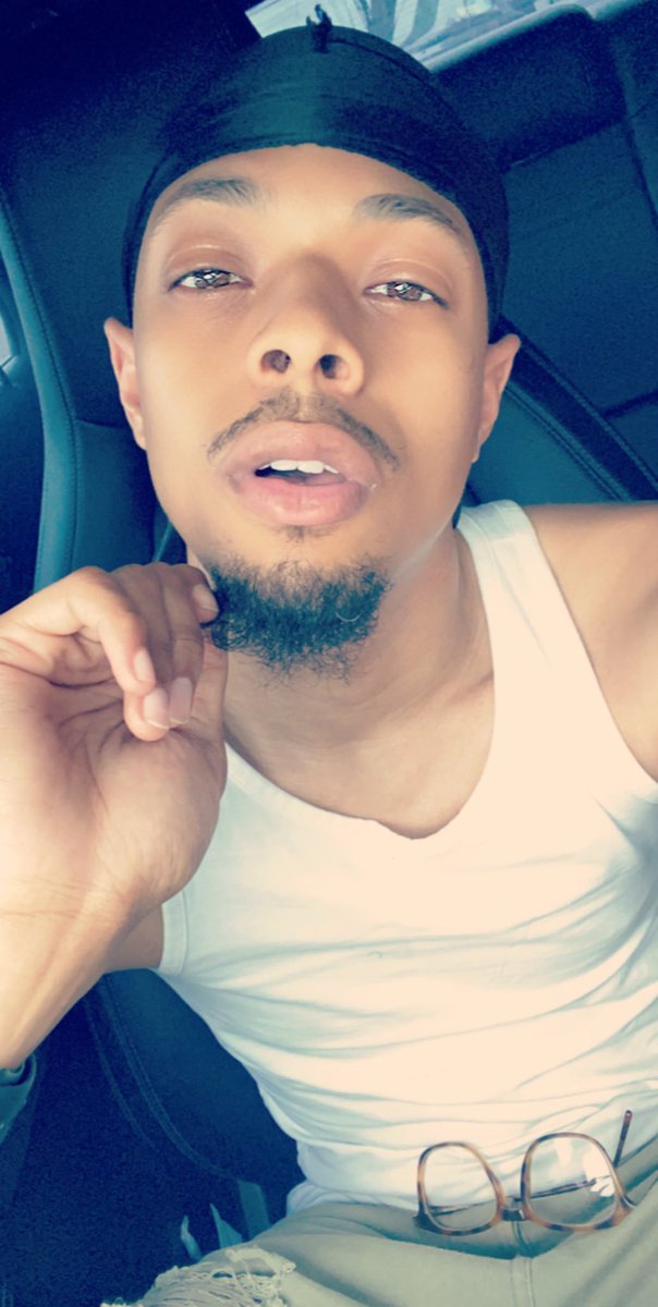 TONIFAHRENHEIT's tweet photo. How I look baby?  #AntonioFahrenheit https://t.co/OGJ73UpFNs