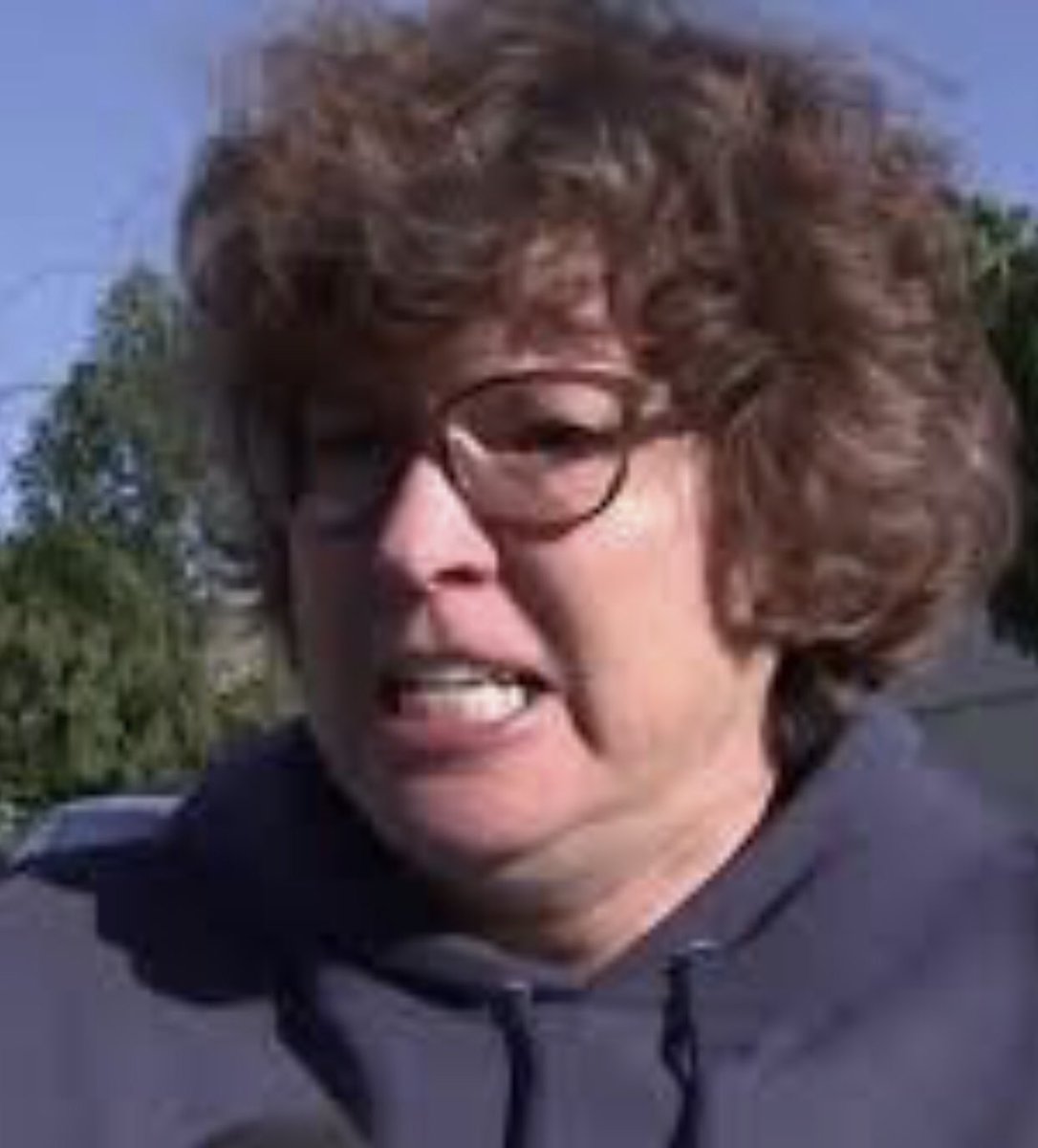 nd168's tweet photo. George Floyd's 2nd grade teacher is another Crisis actor.
https://t.co/P0zctZI6qp
#BlackLivesMattters #GeorgeFloyd #gregfloyd #CrisisActors
#WikiLeaks #Qanon #FreeHK https://t.co/MbHhMamkC0