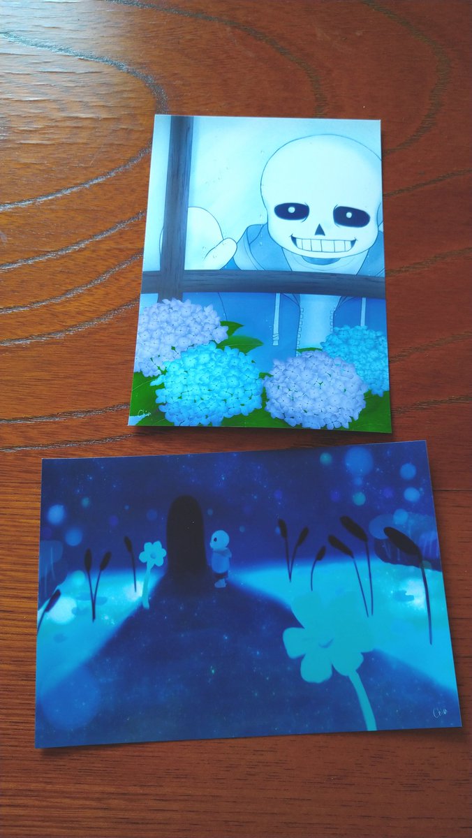 @chia_ut さんと @UT__karasu さんのネップリしてきました????
chiaさんのイラストは青みがとっても綺麗でからすさんのイラストは絵柄にブレがなく安定した完成美を感じました!
大事にさせていただきます…??✨ 