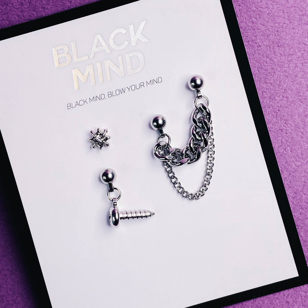 오랜만에 피어싱 세트💜 

久しぶりにピアスセットです💜 

Update new piercing set💜

🇰🇷/KRW👉🏻 bit.ly/30qF3VL
🌐/USD👉🏻 bit.ly/2YyvRwf
🇯🇵/JPY👉🏻 bit.ly/2MGM250