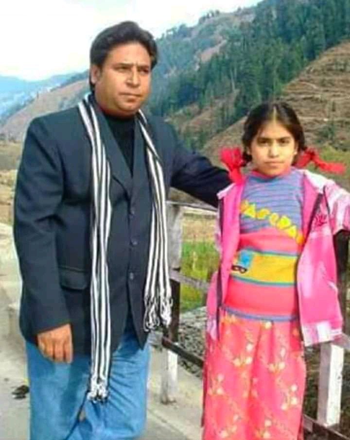 RNagothu's tweet image. My condolences to the family, well wishers and friends of #Kashmiri_pandit_Ajay_Pandita, who is sarpanch in kashmir was shot dead by terrorists.
I hope Someday later her daughter has to listen all the azadi slogan and kashmir lecture on TV debates.