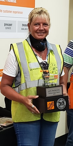 beckynaylor5's tweet photo. 2218 celebrates Lynn Heckerson's 30th Anniversary with Home Depot!  Congratulations, Lynn! @CampSweenScott @Greenthewick @HinckJ @ShowMeShawnD196 @MAPMD175 @Matt_P_Parrish @kear_tiffany @tiffanydwhite @BryceHoffhines @DustinHodo @luketurnerHD @BoudreauShannon @3006Chandra https://t.co/lfy6BDcEb5