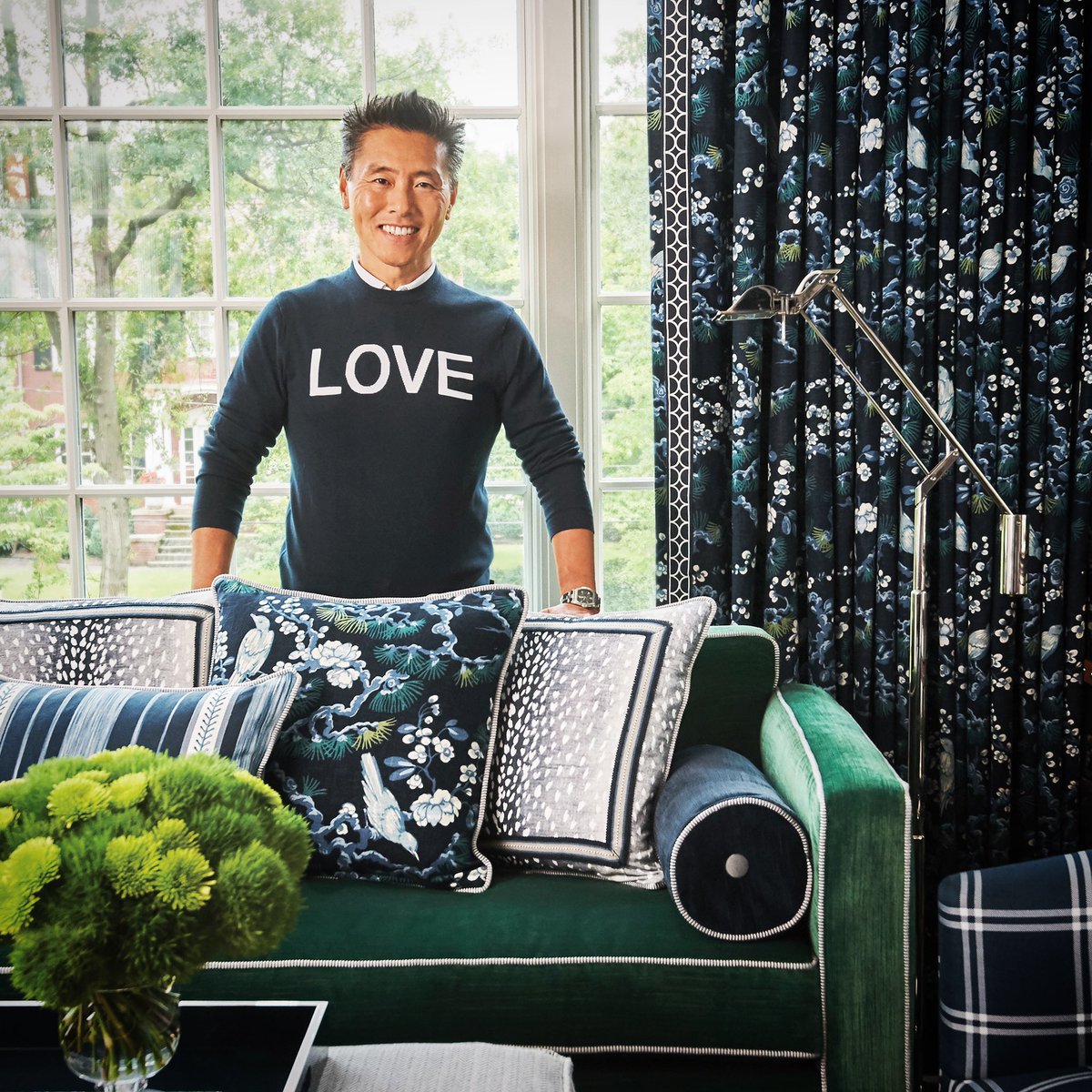 VernYipDesigns's tweet photo. All you need is LOVE. Love for yourself. And love for one another. Hope you had a great day! #AllYouNeedIsLove #LoveYourself #LoveOneAnother #LoveMakesTheWorldGoRound #VernYipForTrend https://t.co/YHRaFHfT9d