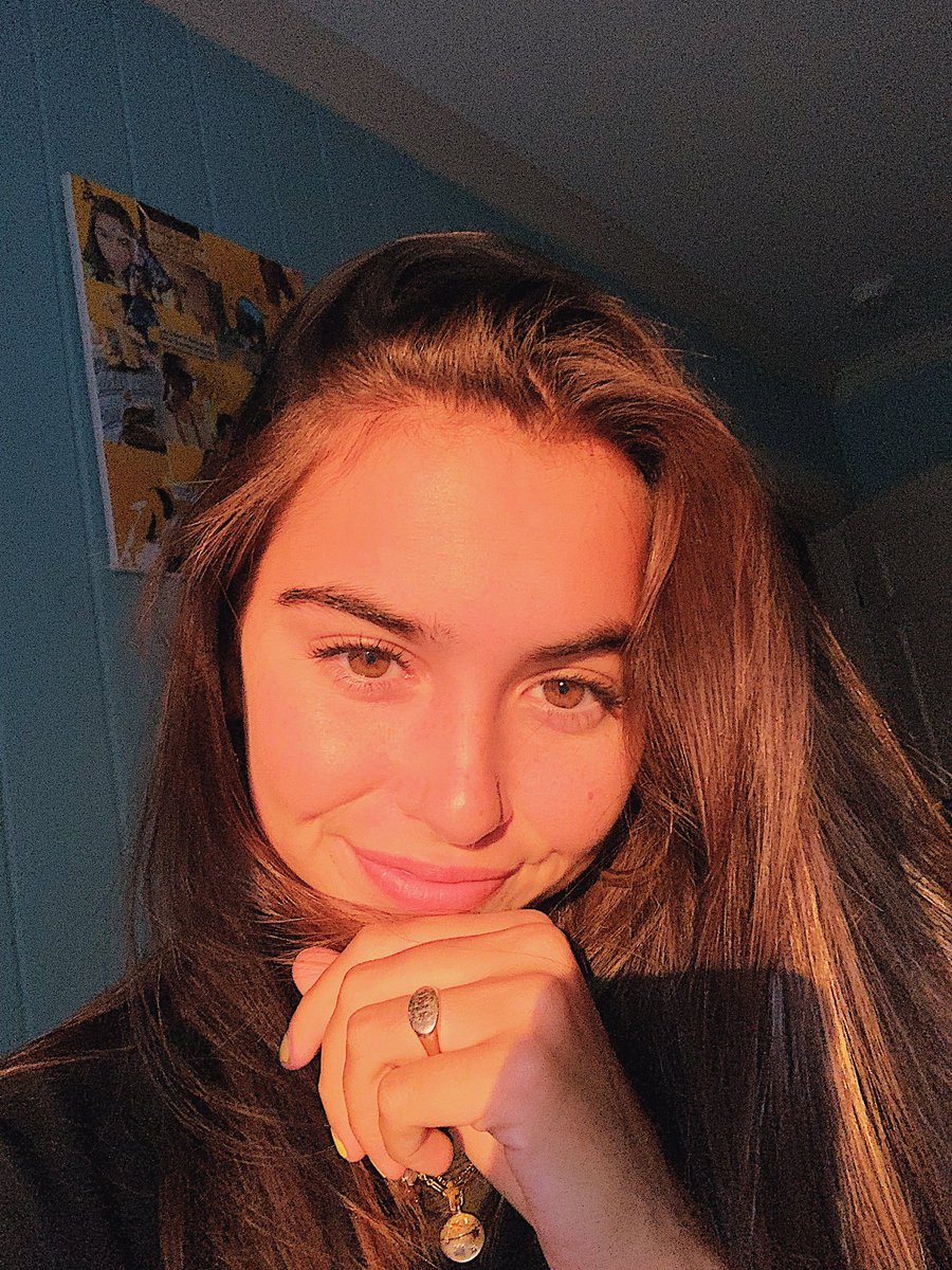 emjbritt's tweet photo. can y’all tell I put a bandaid on my zit be honest https://t.co/F05WRokGMg