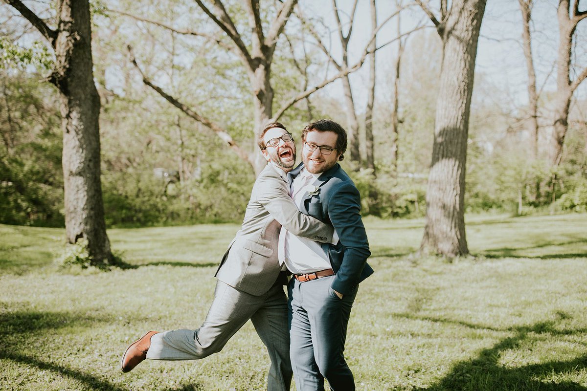 bjoeyhebert's tweet photo. Some of my dearest friends got married last month and I couldn't contain how much happy I was for them! https://t.co/E2cYVmC6bk
