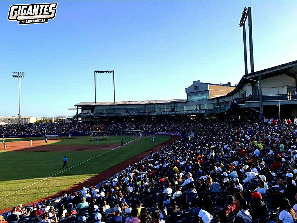 gigantesbaq's tweet photo. ¡Récord Gigante 💪! El pasado 11 de enero, Gigantes se convirtió en el único equipo del béisbol colombiano ⚾🇨🇴 en lograr un aforo del 100% en el estadio Édgar Rentería.

¿Quién estuvo ese día? 😎

#SoyGigante #BéisbolColombiano #Barranquilla https://t.co/rZUBz3PEBQ