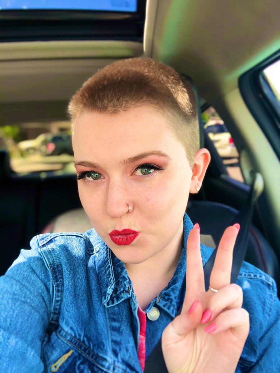 delaney janey💖 tweet media