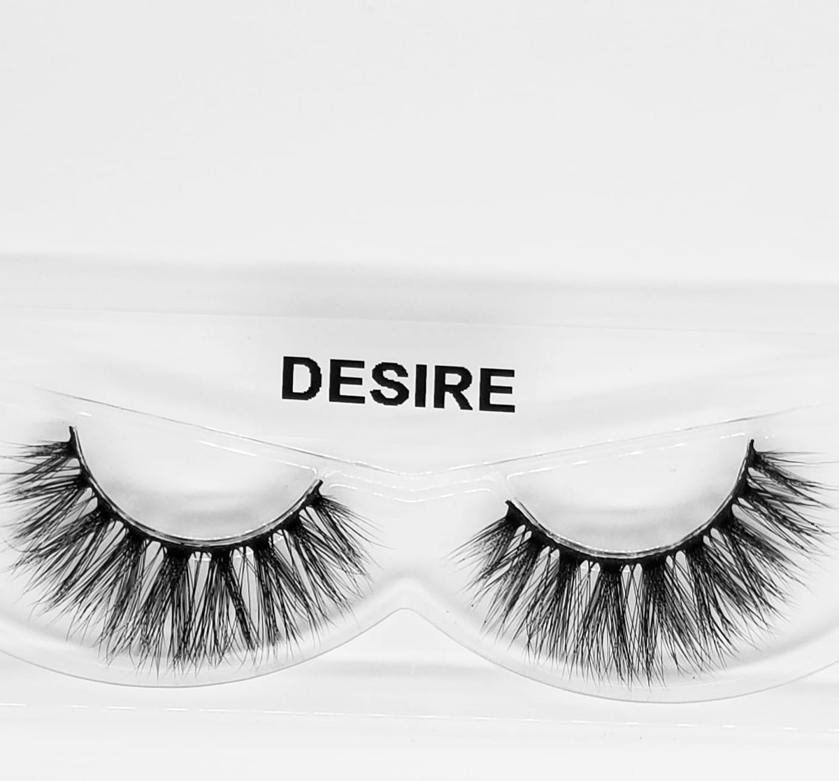 Lash: Desire 
14mm mink lash
Shop👉🏽👉🏽 simplydivinebynicole.com

 #lashesonpoint #lashesforlife #shopsimplydivinebynicole #eyecandy #trendylashextens