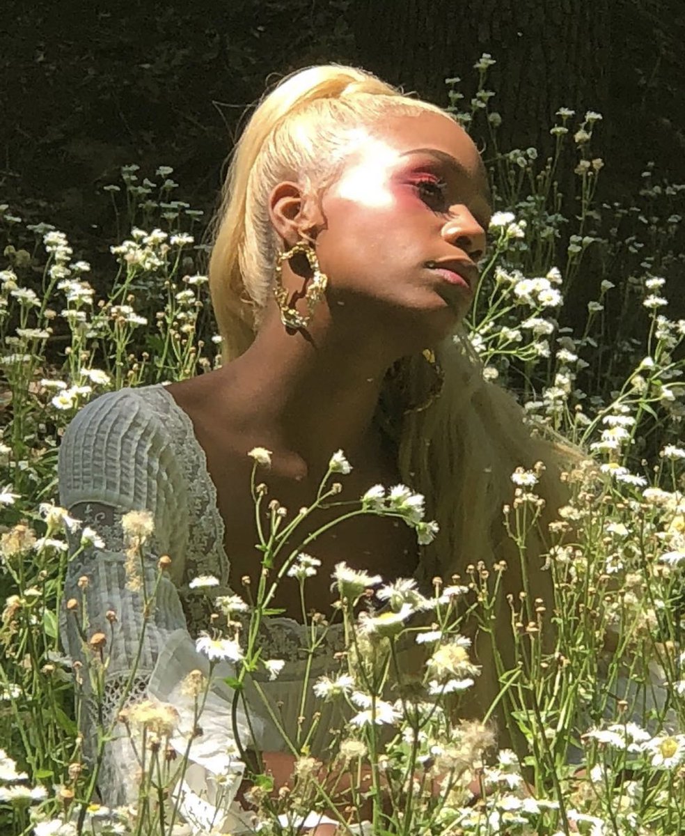 OffBrandMag's tweet photo. Song of the Day: ABRA- Healthy (Released on SoundCloud; June 2020)

Using art as a means of healing is especially important right now as many of us fail to find the words that represent how we are feeling...”

https://t.co/538kHvwB1Y https://t.co/y49EGiqXIu