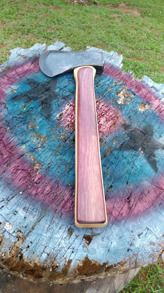 MikethebadaxeK1's tweet photo. Just making beautiful axe's over here. Hickory and Purple Heart. 🎯💪
#axethrower #axemaker #customaxes #handmade #plumbnational
#plumbaxes https://t.co/khYZRMCMFR