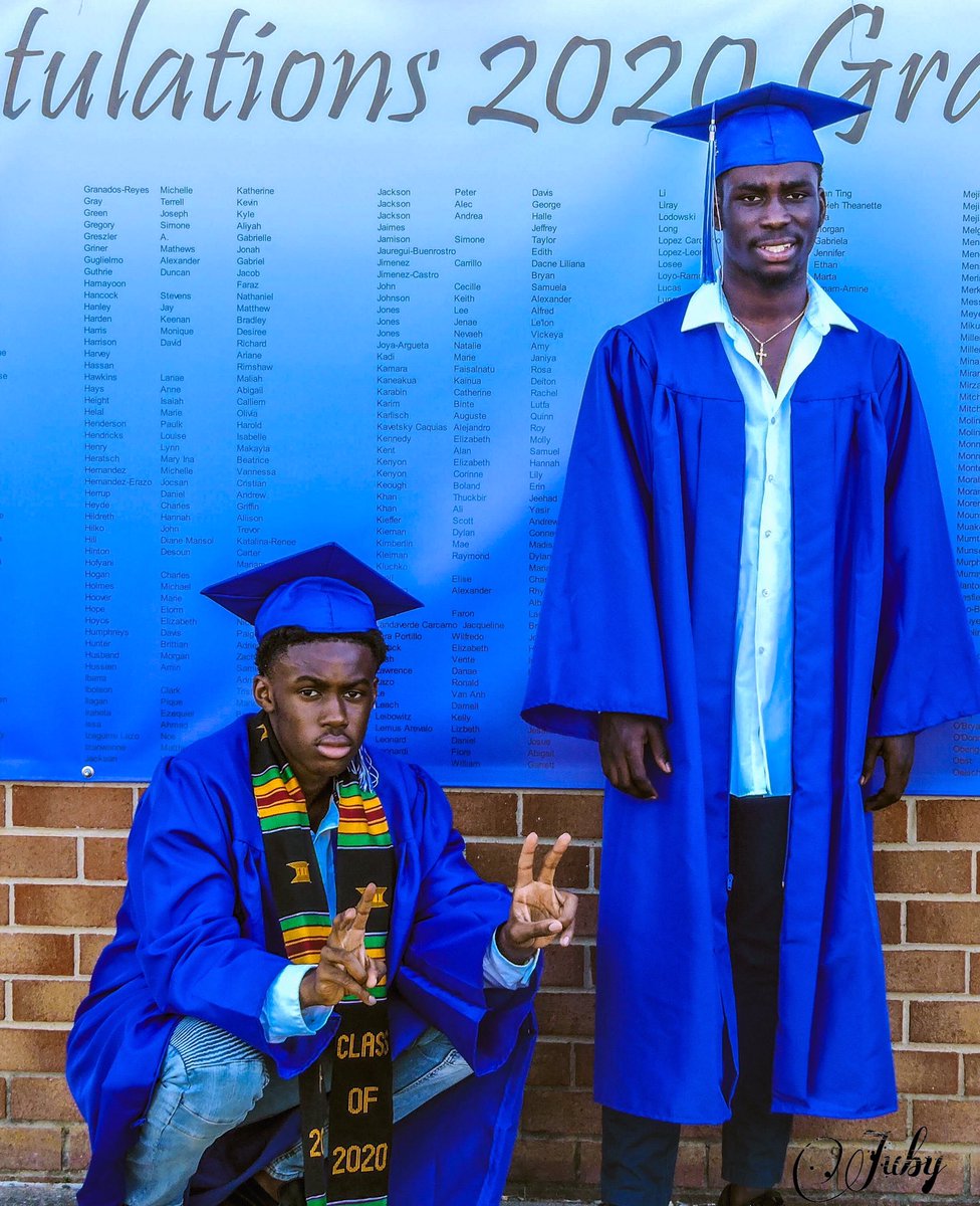 juby_20's tweet image. “Hey Siri play Wishing For A Hero by Polo G” #Classof2020 #westpo #onlinegraduation #blm