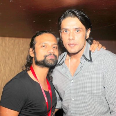 EnayetSpeaks's tweet photo. #Bollywood #actor #tallactor #mohitalawat #NewProfilePic https://t.co/HxyAqocwwp