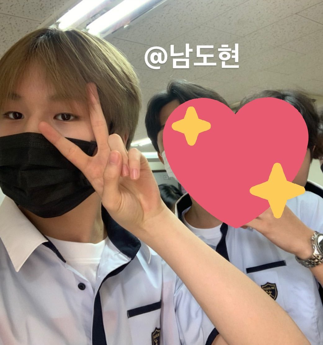 trust_my_taste's tweet photo. 카메라를 아들이 직접 드는건 엄마 예상에 없었는데말이야 https://t.co/eB4nHU80kb