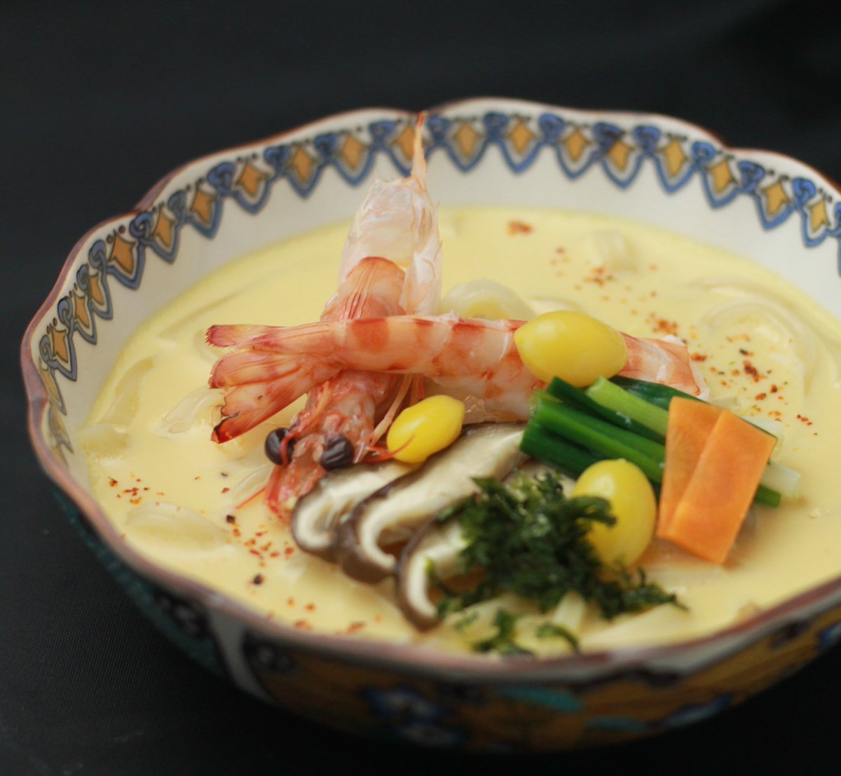 【おだまき蒸し】
いわゆる、うどん入り茶碗蒸し。

#日本料理 #和食