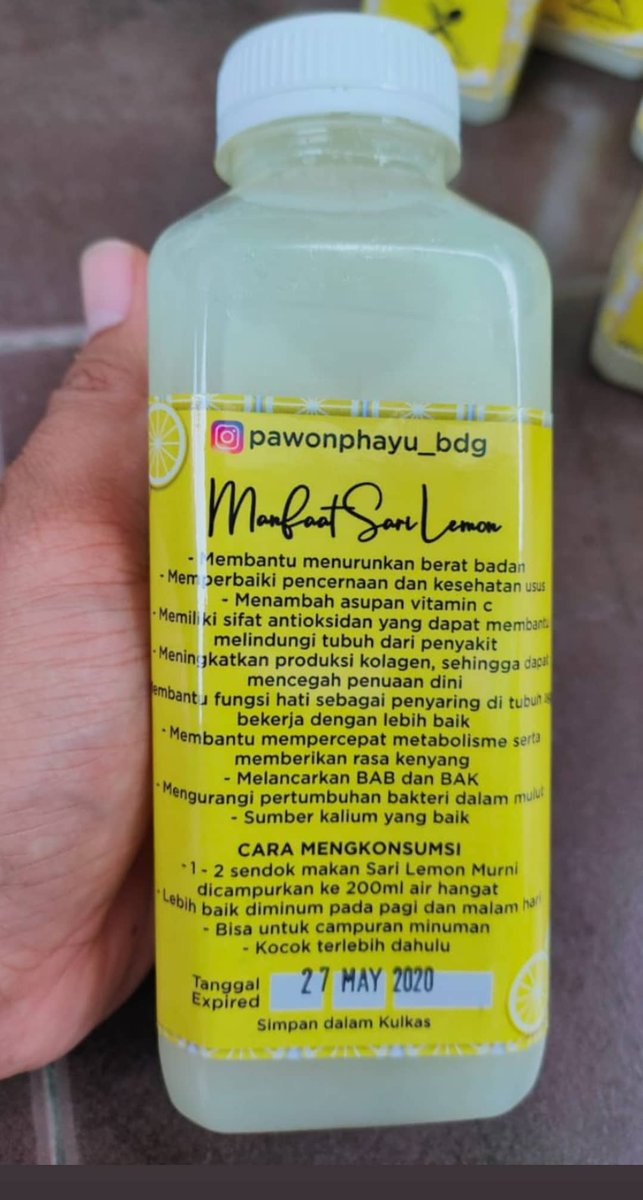 #Bismillahirrahmanirrahim 
MY LEMON 
Pure &amp; Fresh 100% dr kebun sendiri
Vit C Alami dg kandungan alkali diatas ph virus jahat Covid19 yaitu 9,9 pH

500 ml, Rp. 75.000
Pengiriman dr Bandung via JNE
WA:0818610428
#UKMZara #UKMBangkit #umkmbanget 
<a href="/axdwin/">Axdwin 🌏Indonesia 🇮🇩</a> @zarazettirazr <a href="/JackVardan/">𝗝𝗮𝘅</a>