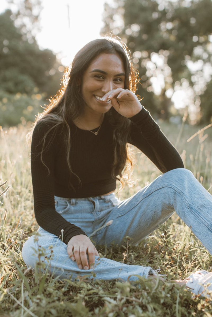 AlefiyahGandhi's tweet photo. and to think i almost stopped taking pictures because of you 🥴 https://t.co/4h3xNIyqAz