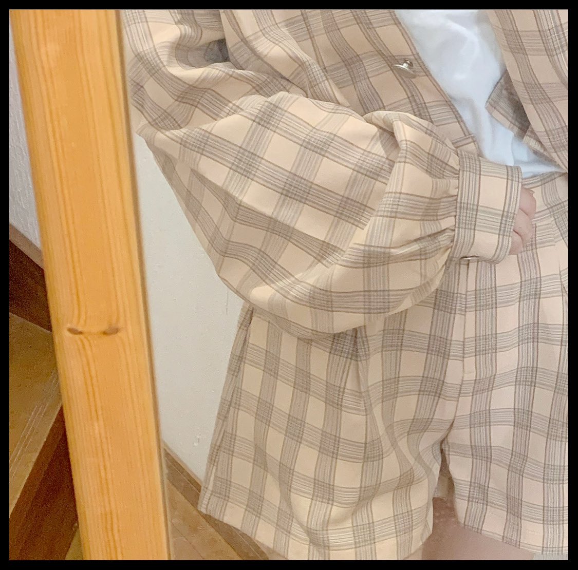 Loveller___miu's tweet photo. @VellTube 
私の手元にも届きました✌︎♡
本当に本当に本当に可愛くて早速着ちゃった❕このデザイン凄く私のどタイプでした◎
これから沢山沢山着たいな👗💭 https://t.co/HNJbQ4kq4M