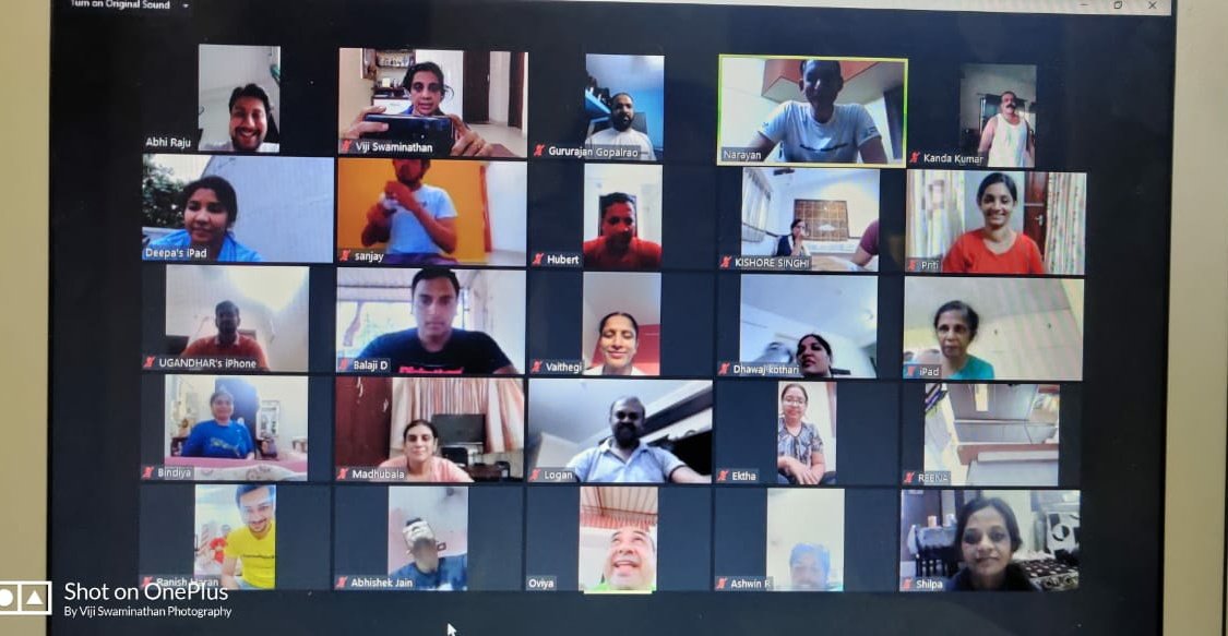 RunningUnis's tweet photo. 7/15 Abs Workout Session Completed with Wednesday Full Body Stretches Session
Thanks Viji for this much needed Stretches. The more, the merrier. We had 35 members joining for the Workout today!
#UNISRunning #LimitlessBeginsWithin https://t.co/dR3wV0W21f