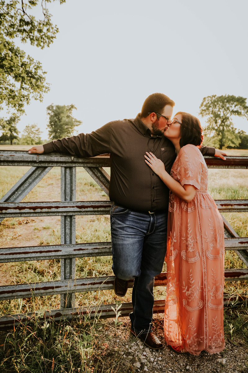 bailey_beliew's tweet photo. 101 days till we say “I do” ❤️ https://t.co/SLWfEtZOHO