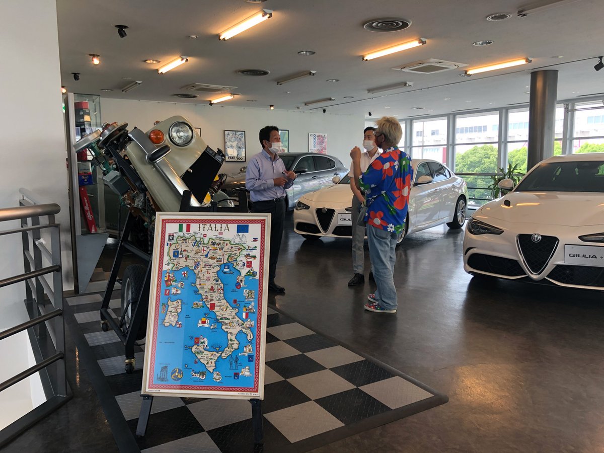 チンクエチェント博物館 チンクエチェント博物館では Fiat 500を所有して乗ってもらうことが Fiat 500の保護 保存につながるとの想いから車両の販売を開始 先日 関西方面での販売協力をお願いしている フィアット京都 さんと Fiat 500の整備を チンクエチェント博物館 チンクエチェント博物館では Fiat 500を所有して乗ってもらうことが Fiat 500の保護 保存につながるとの想いから車両の販売を開始 先日 関西方面での販売協力をお願いしている フィアット京都 さんと Fiat 500の整備を