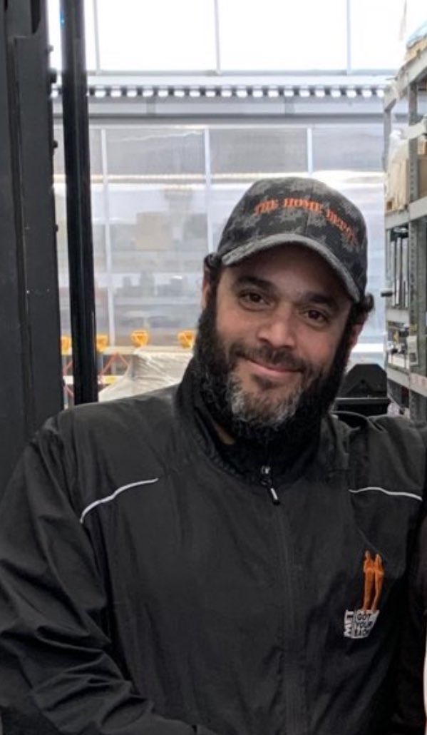 Wilson Ortiz Assistant Store Manager 0983 tweet media