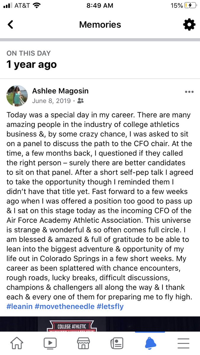 ashletics's tweet image. A year ago yesterday. If I knew now what I knew then, I would have negotiated to work remote from a tropical island from the get-go. #jokes #crisishumor #butforreal 🤣