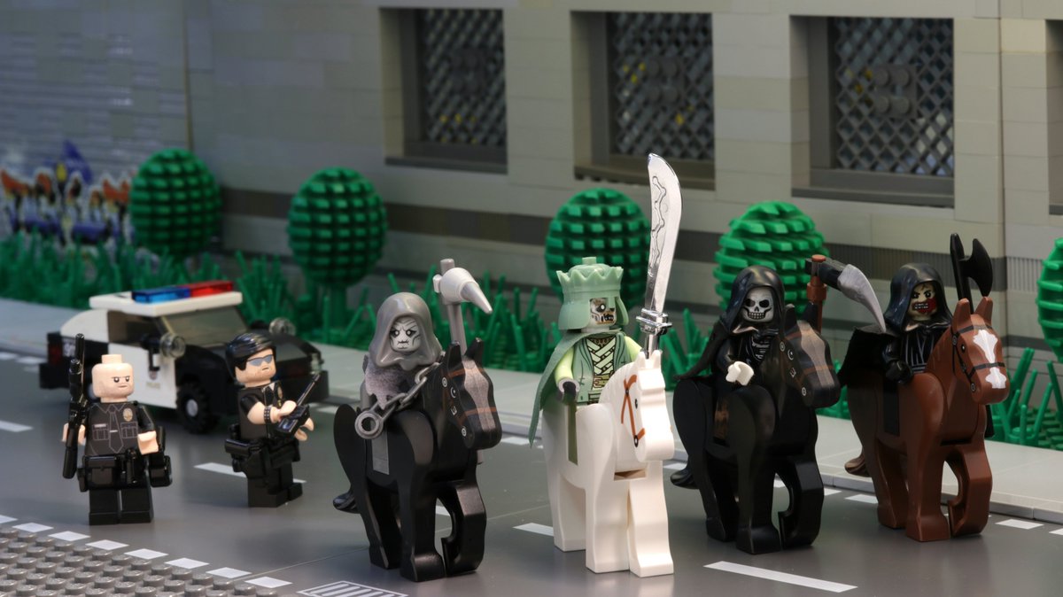 BrickPolice's tweet photo. Good thing #LAPD was around when the Four Horsemen of the Apocalypse decided to show up. https://t.co/bV9LshlQue