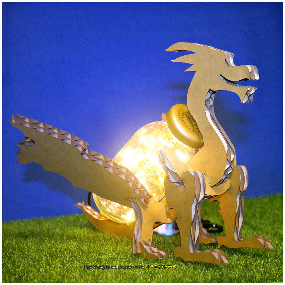 MingshiuanTsai's tweet photo. [3D列印] [雷射切割] 飛龍 玻璃瓶 銅線燈
https://t.co/DSaaoNokwV

#3DPrinting #3D列印 #雷射切割 #123D #Bottle_Light #Laser_cutting #cetus #design #creative #Tiertime #light #lantern #lamp #123D_Design #Autodeskedu #animals #Dragon https://t.co/aObhy1vHy8