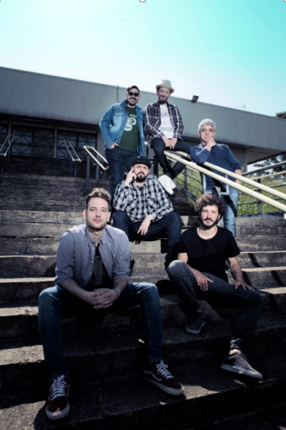 SUDITALIAVIDEO's tweet photo. KRIKKA REGGAE feat. SUD SOUND SYSTEM esce oggi il video di CONFUSIONE.
https://t.co/NObOg74Hxf https://t.co/z4h07dKgNm