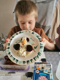 BoothroydAcad's tweet photo. Some creativity with food going on from Corbin in year 3 #foodtech #creativity #looksfab https://t.co/vIkVrwDCEG