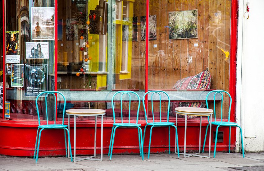 TLT_LLP's tweet photo. As #pubs #bars #cafes and #restaurants consider using outdoor spaces to reopen safely, @ewenmacgregor explains how to make the concept a reality #licensing #hospitality #UKGrandOutdoorCafe https://t.co/ZP6VKoPkD3 https://t.co/3ILN7u7FBC