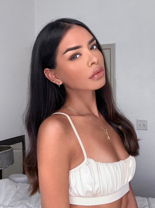 Face + Body https://t.co/6cKhClOhwr