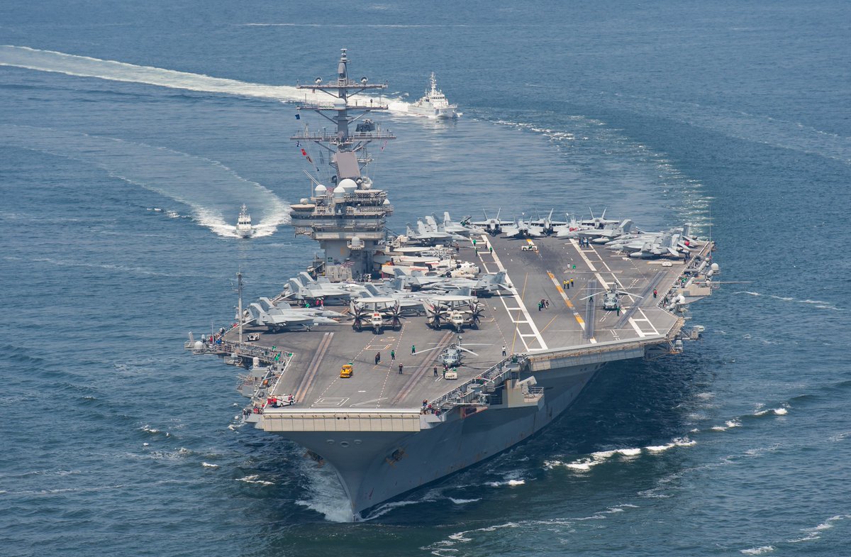 目の前を航行する艦艇
2020.06.08
米海軍空母「ロナルドレーガン」
USS Ronald Reagan, CVN-76

#USNavy #CVN76 #CVW5 #7thfleet #yokosuka

@USNavy @US7thFlt @US7thFleet @FLEACT_Yokosuka @COMNAVFORJAPAN
