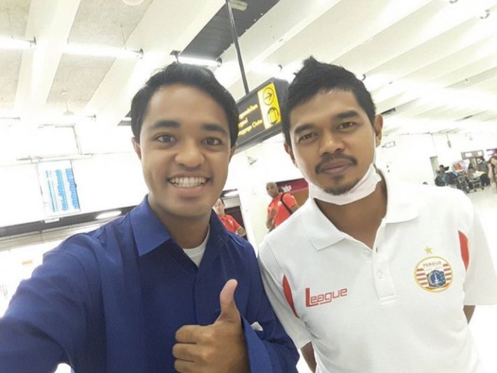 Happy birthday Legenda !!! 

*potret salah satu pemain bola terbaik Indonesia bersama Bambang Pamungkas. 