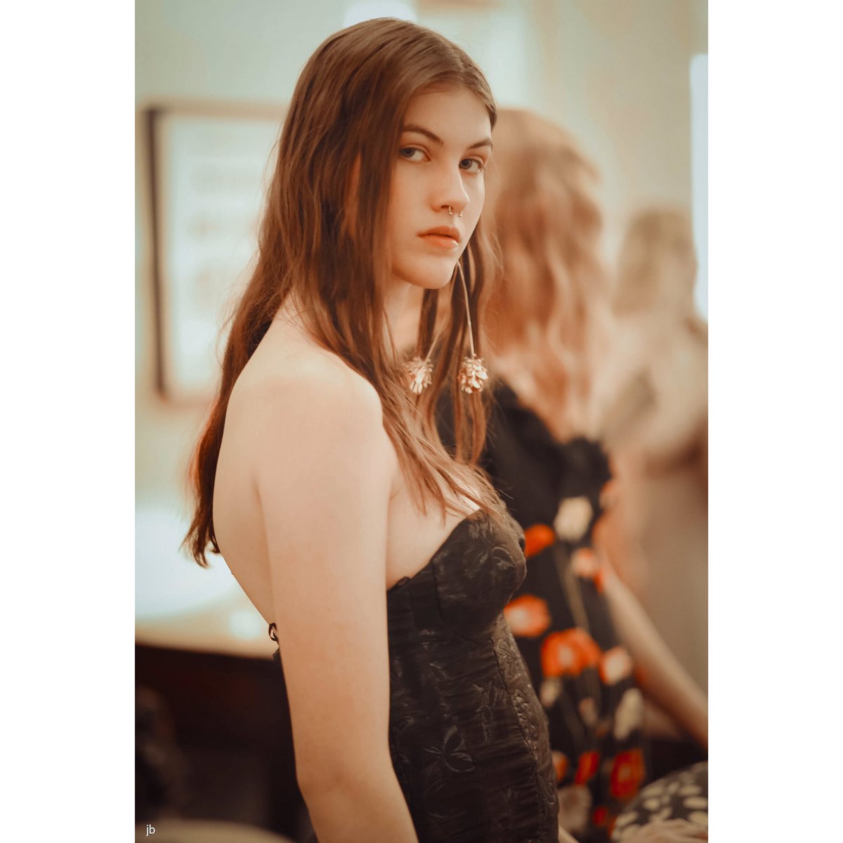 carryonjb's tweet photo. How will the September 2020 #FashionWeek season play out? There is no substitution for human interaction, online streams have to be a temporary fix. Backstage @LondonFashionWk 2018 with the photographer #jonnybaker capturing those very human moments through his lens #fashion https://t.co/LibAQMOdLn
