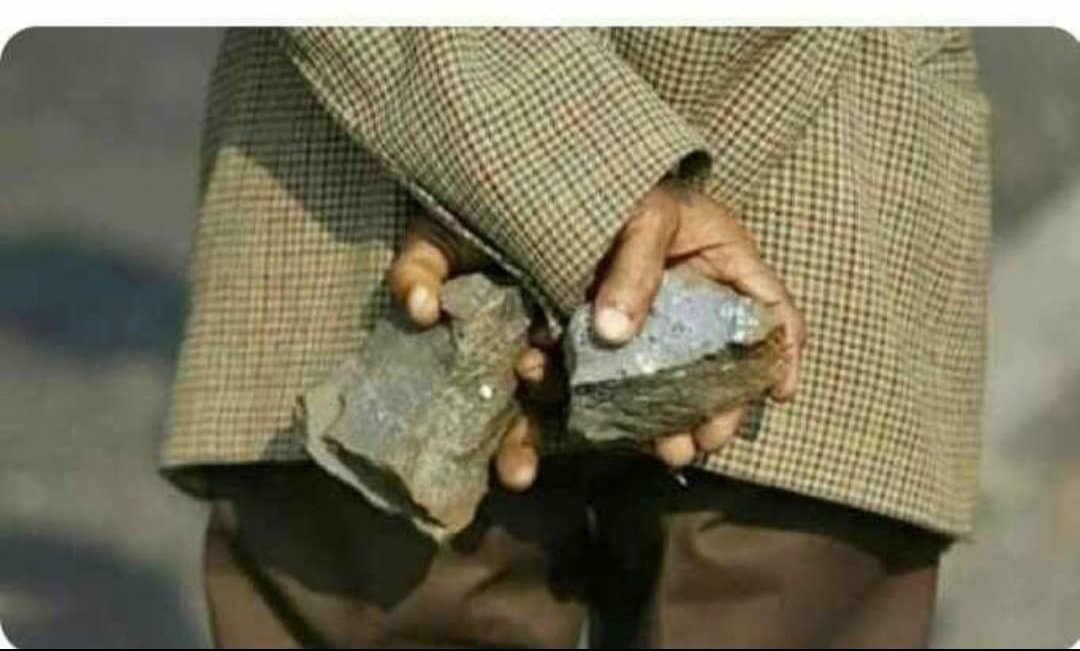 MosesAyier's tweet photo. If the government terminated some facilities that were supposed to treat students in our schools, why is @Minet_Kenya still forcing teachers to use them?
If the deduction to AON was well intended why was it removed from our payslips 
@TSC_KE #MinetMustGo https://t.co/jttVmmb3d3