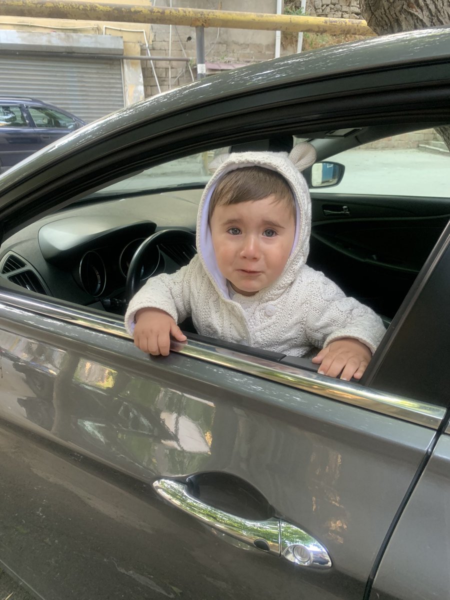 Aglamağa hazirliq mimikası