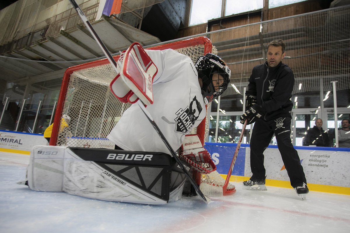 HockeyAcademy24's tweet photo. ❗️ LAST FREE SPOTS AVAILABLE ❗️

@AnzeKopitar and @razingar_tomaz Hockey Academy 2020

〽️ https://t.co/V2Jr342Cwv. https://t.co/ka7CoubVp7