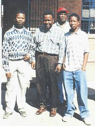 sinathi1's tweet image. 