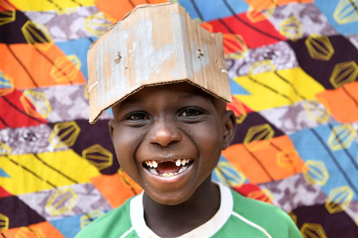 Unicef Cote D Ivoire Stop A La Stigmatisation Stop Aux Harcelements Stop A La Violence Stop Au Racisme Chaque Enfant A Le Droit De Grandir Dans Un Environnement Sur Et Chaleureux