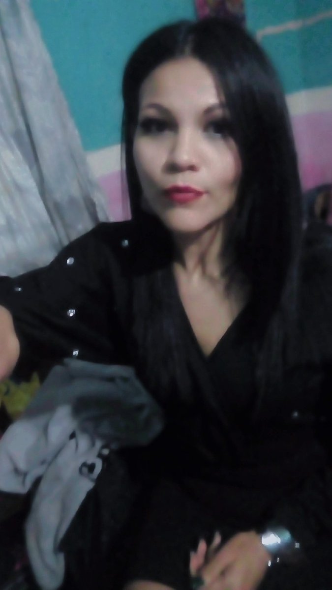 floreecitaa's tweet photo. #black https://t.co/hCmdApUFoM